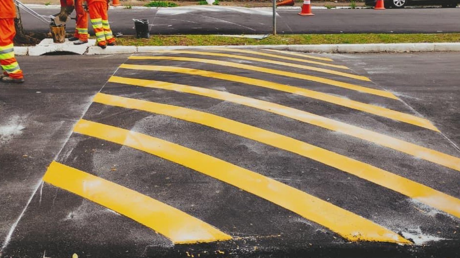 Obra de sinalização viária